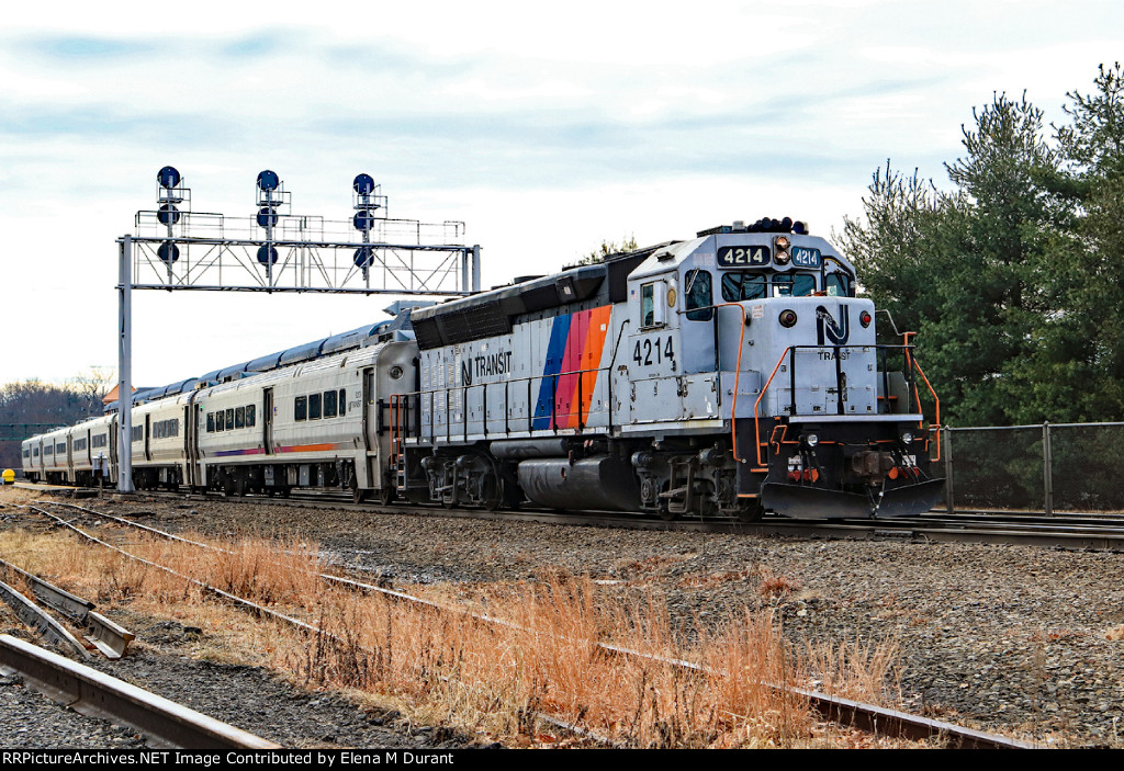 NJT 4214 on train 1713